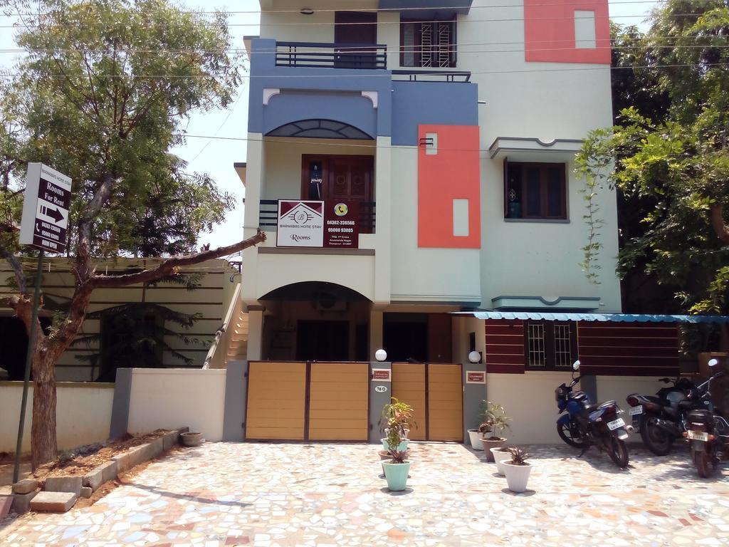 Barnabas Homestay Thanjavur Exteriör bild