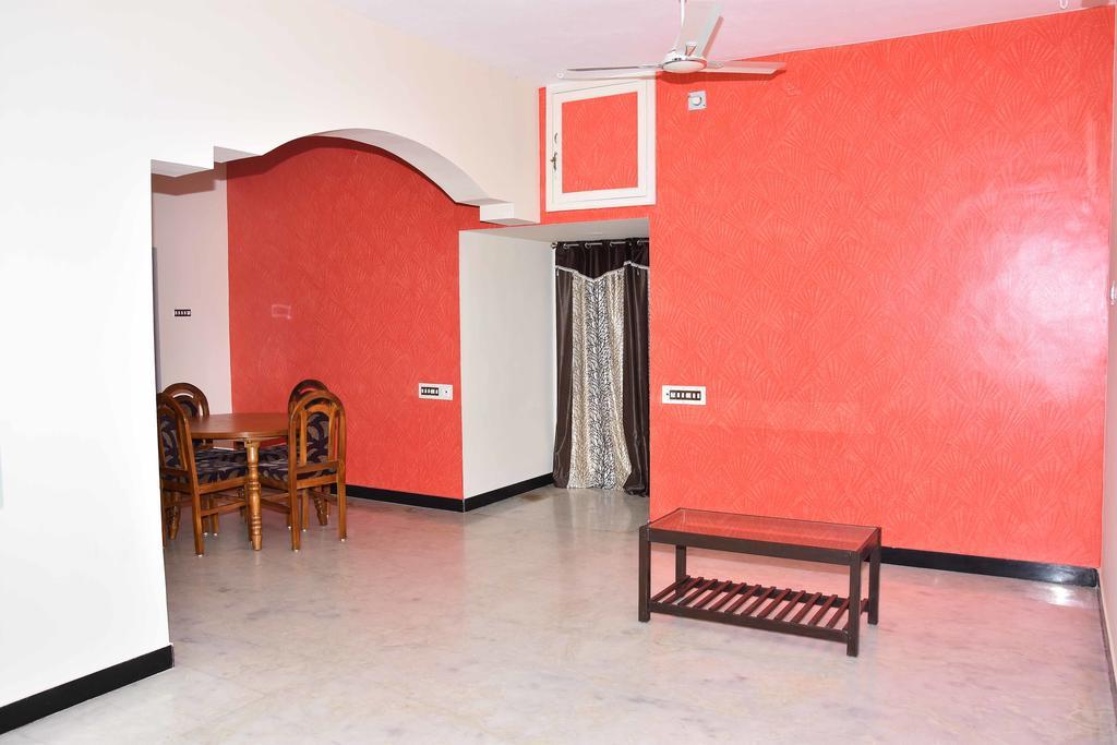Barnabas Homestay Thanjavur Exteriör bild