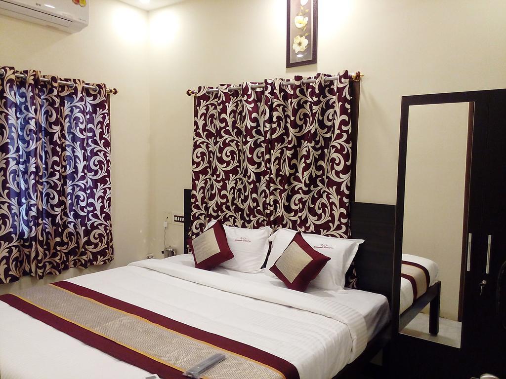 Barnabas Homestay Thanjavur Exteriör bild